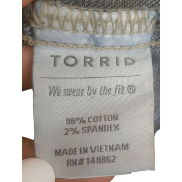 Torrid Sleeveless Denim Button Down Vest Womens Size 0 XL Blue - Picture 6 of 8